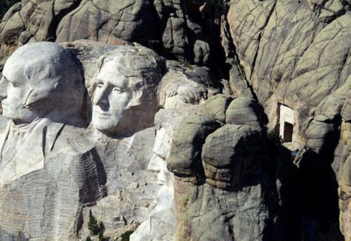 can you tour inside mount rushmore